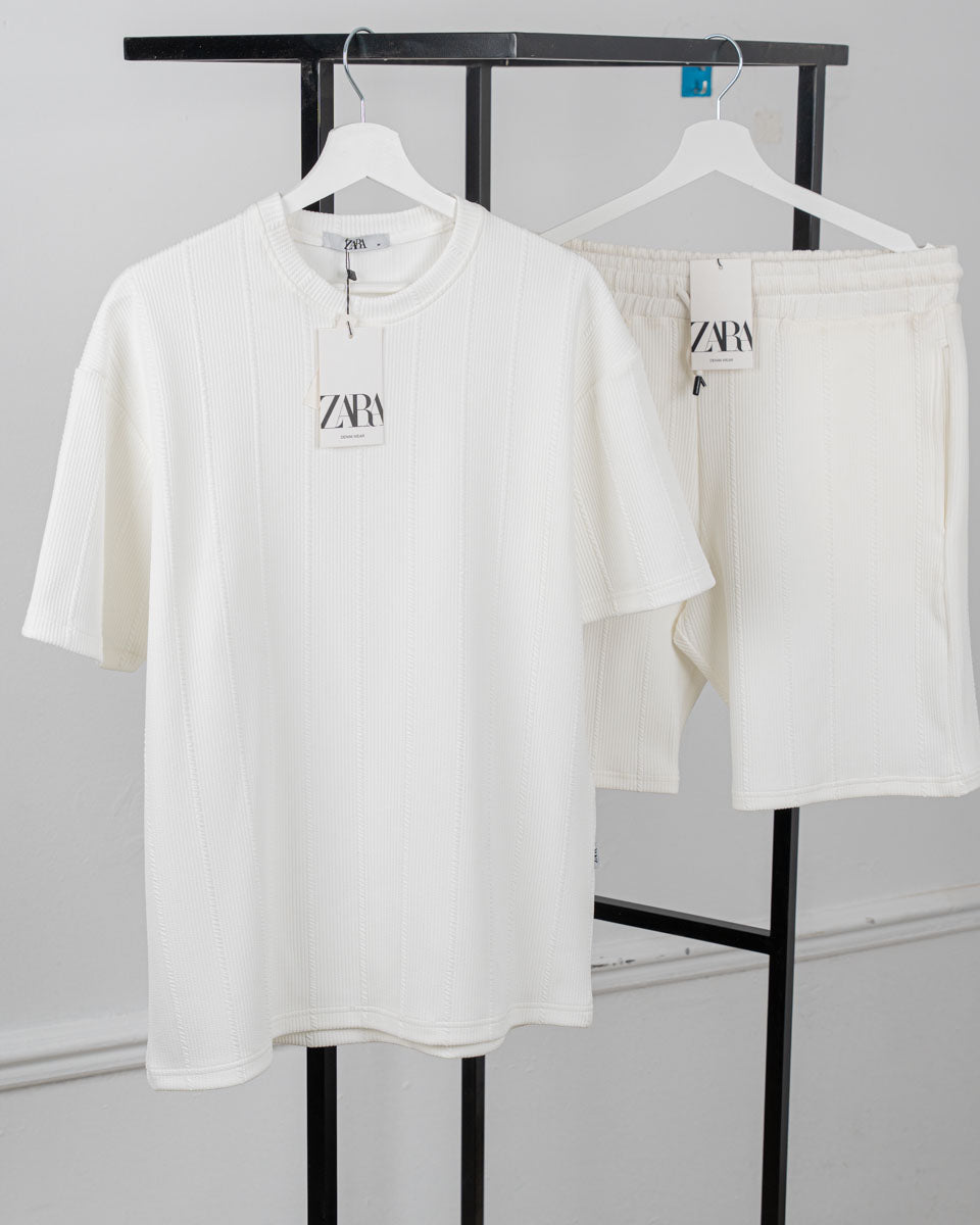 ZARA. T-Shirt + Short Suit
