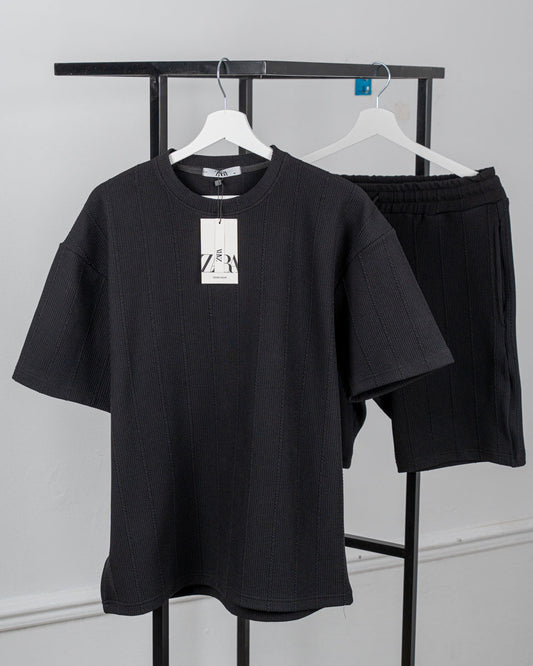 ZARA. T-Shirt + Short Suit